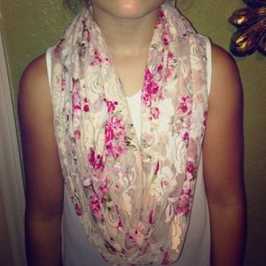 Infinity scarf