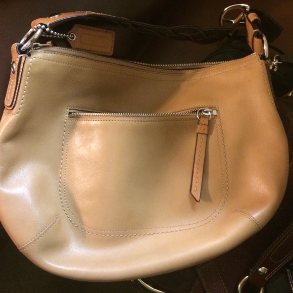 Coach - Picture 4 of 4