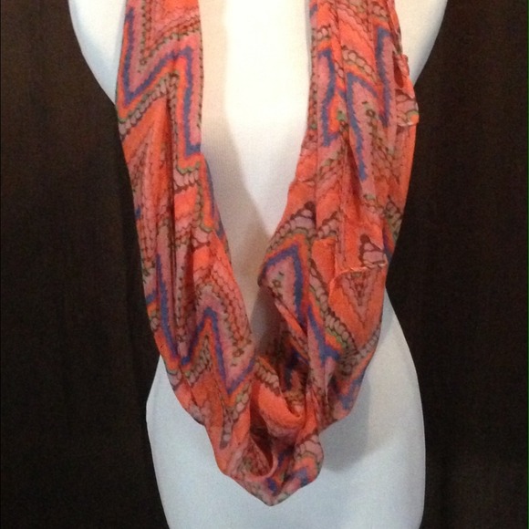 🛑 SOLD 🛑 Multi Color Infinity Scarf - Picture 2 of 2