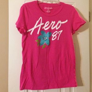 Pink Aeropostale t-shirt
