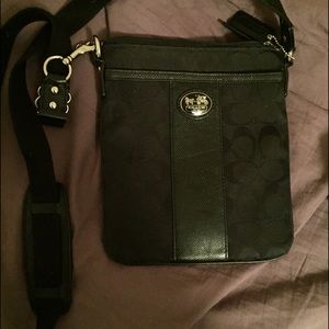 Small Coach Crossbody🔴🔴🔴hold🔴🔴🔴