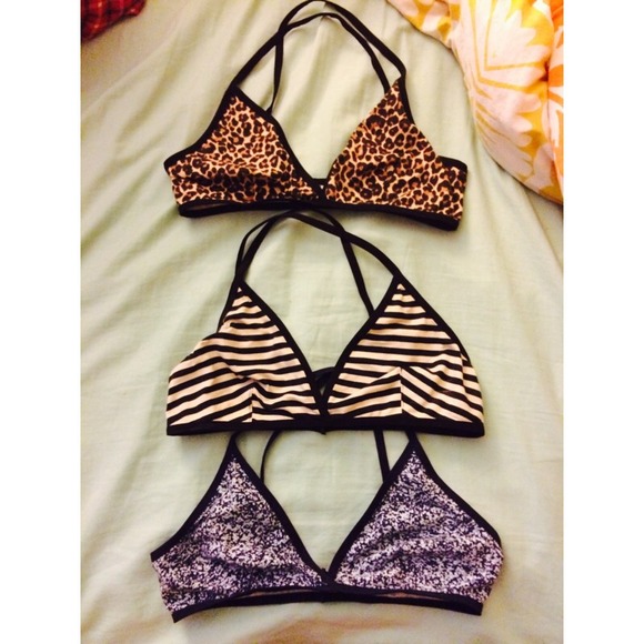 3 cross back bras 👙