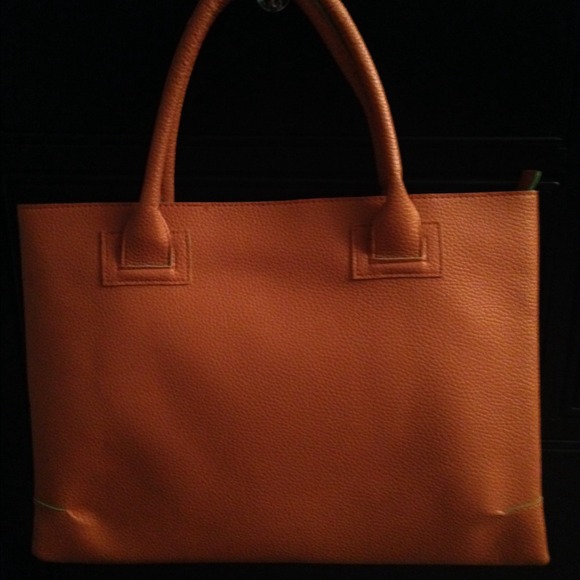Perfect tote
