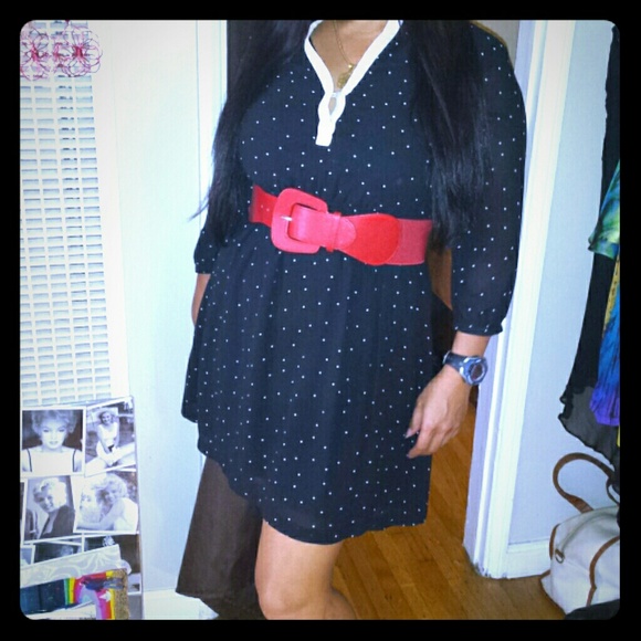 SOLD 💕Polk a dot flirt dress with FREE belt!!💕