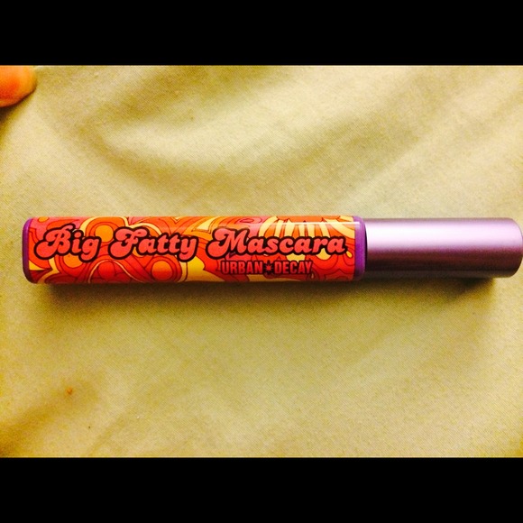 Big fatty mascara!