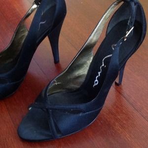 Nina black satin pumps peep toe sz 7 leather sole