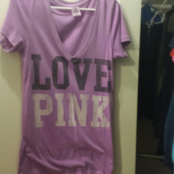 VS PINK vneck