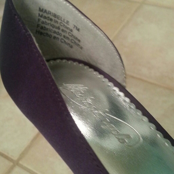 Purple bow heels size 7 - Picture 3 of 3