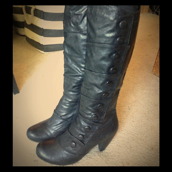 Black button boots
