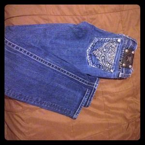 Super cute Miss Me Skinny jeans size 27