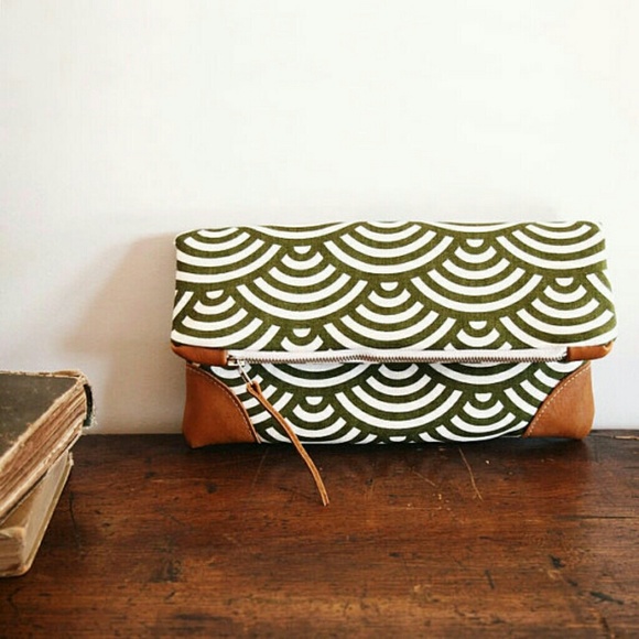 Handmade Green Circular Pattern Clutch Handbag