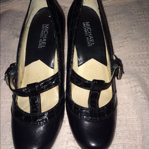 Authentic Michael Kors Mary  jane style  size 7