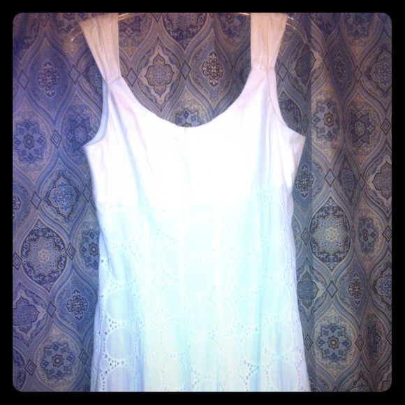 Women's White eyelet Dress size 14