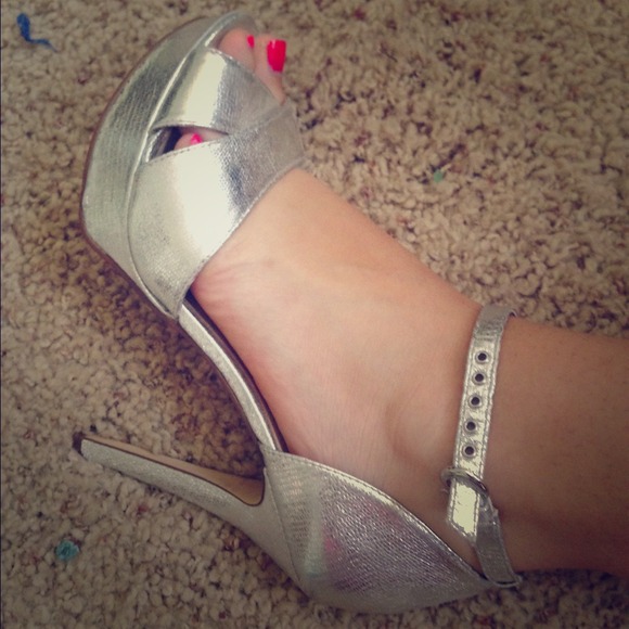 8 Aldo silver peep toe ankle strap stilettos