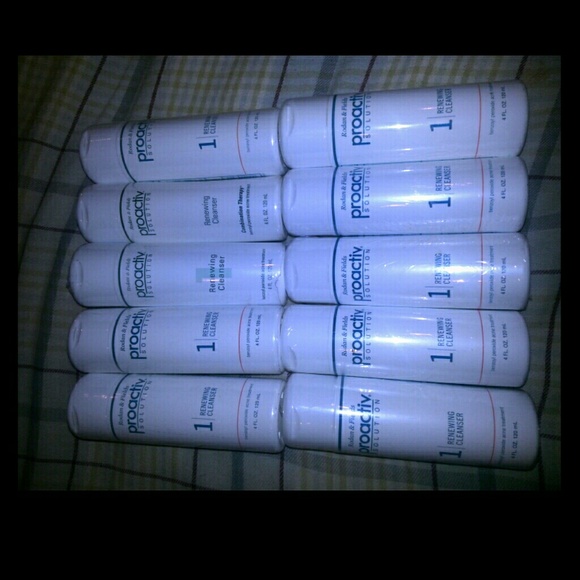 Never been open Proactive Step 1 Renewing Cleanser