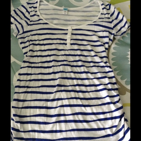 Old navy striped maternity top