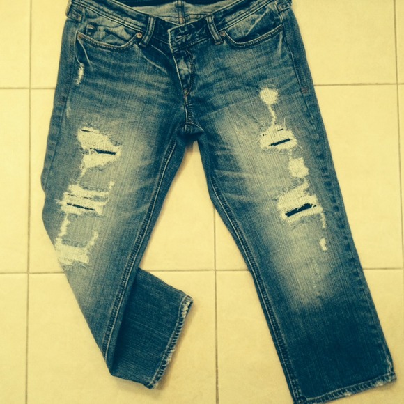 Express capris