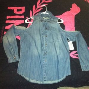 ✨button up shoulder-cut denim blouse