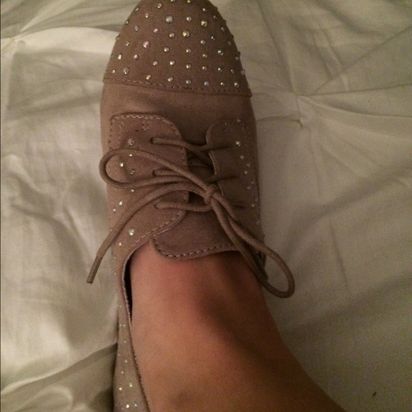 Madden girl rhinestone flats!!