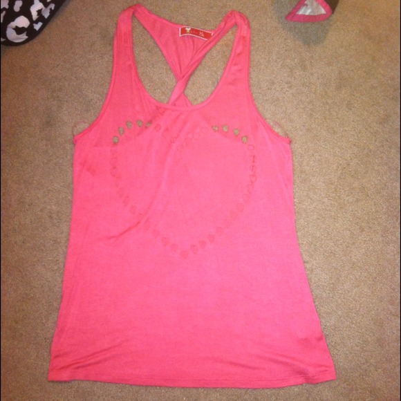 💕pink heart cutout tanktop