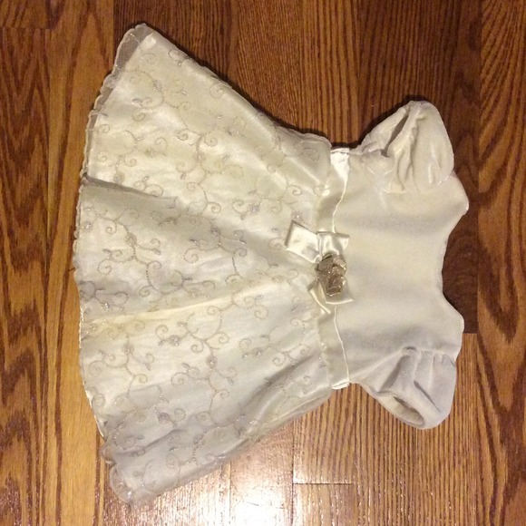 Cream Dress - Picture 1 of 1