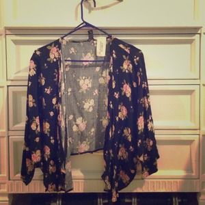 Floral shawl cardigan Forever 21 Medium