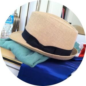 Bowed Fedora Hat