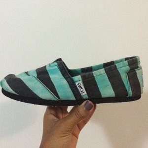 TOMS Vegan Classics | Black & Turquoise Striped