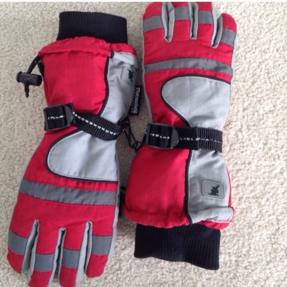 Red gloves