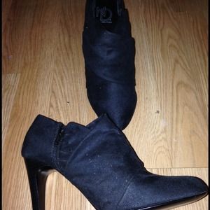 Black size 9 booties high heels