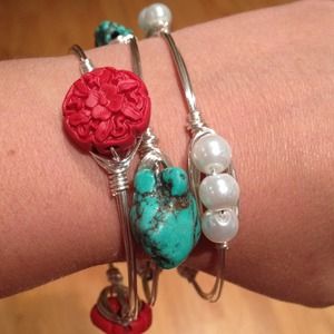 Set of 3 Silver Toned Wire Bangle Bracelets!