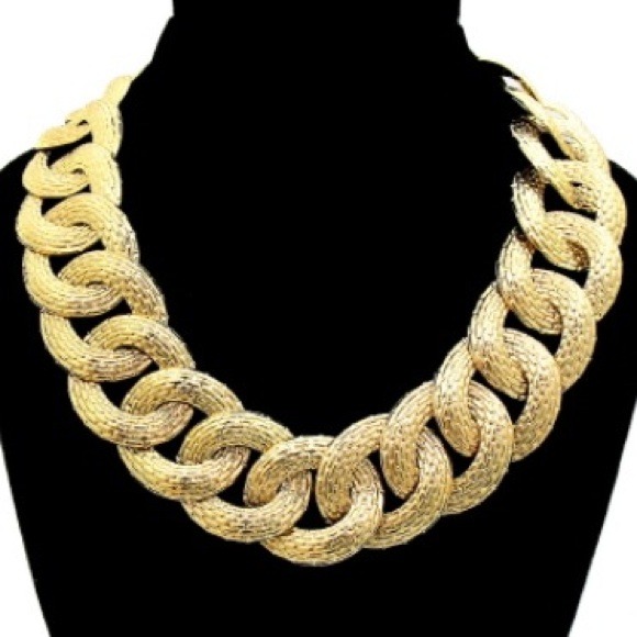 Textured Chain Necklace