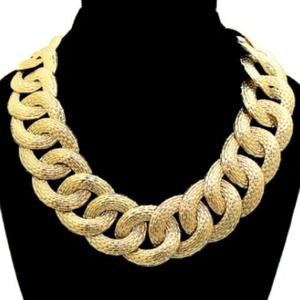 Textured Chain Necklace