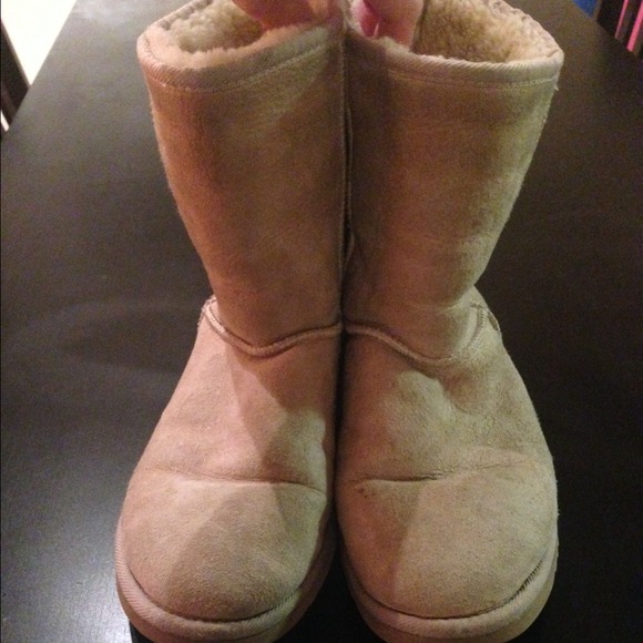 Classic Short Uggs - Price Drop!!!!