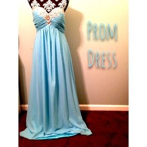 Light Blue Prom Dress 💎