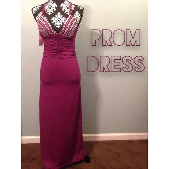 Wine Color Prom Dress 🍷