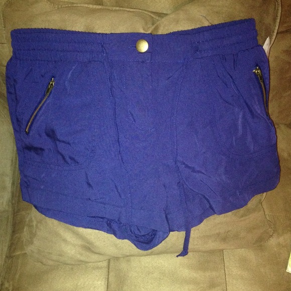 Woven shorts