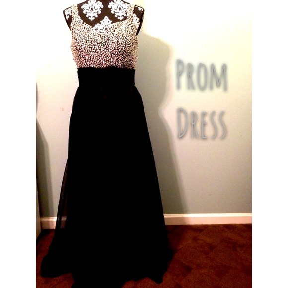 Black Prom Dress