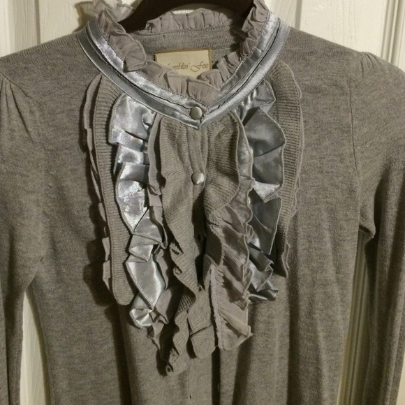 Grey ruffle cardigan! - Picture 2 of 2