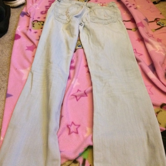 Ripped Light Blue Jeans - Picture 4 of 4