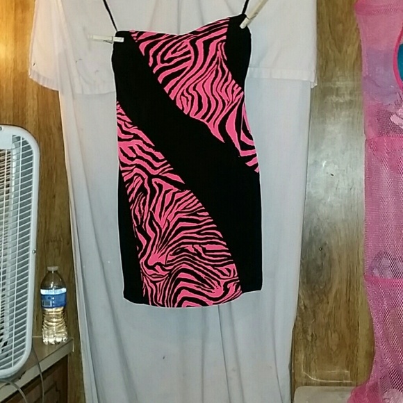 CUTE Black and pink zebra dress