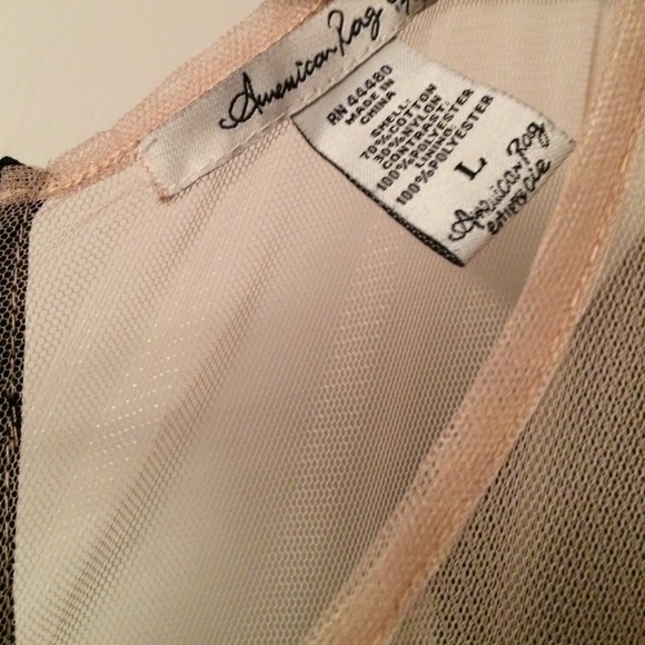 Black & nude dress! - Picture 3 of 4