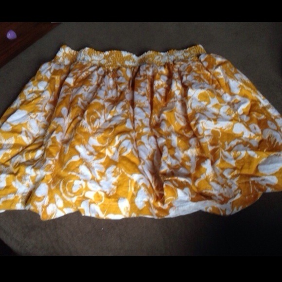 Yellow and white floral skirt