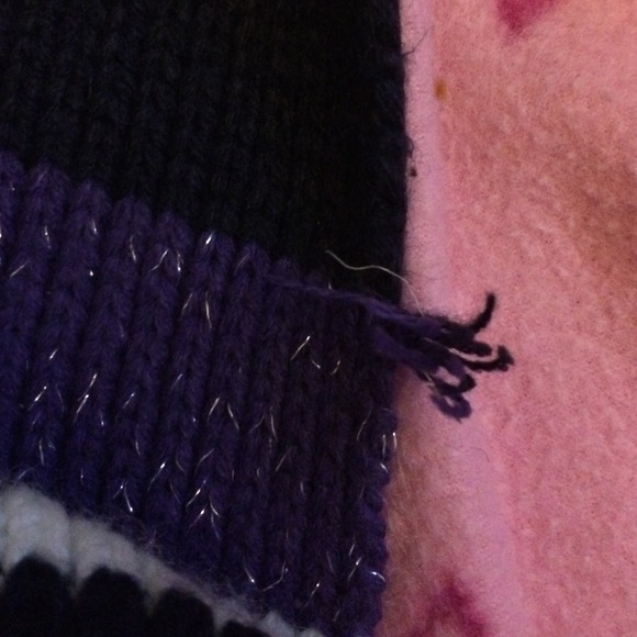 Sparkly Beanie & Scarf ! - Picture 3 of 4