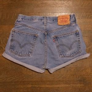 Levi high waisted shorts