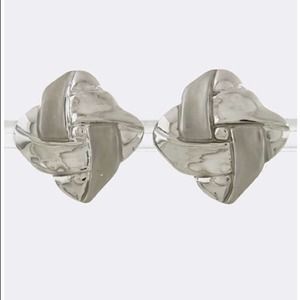 Square knot Earring