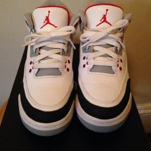 Jordan fire red 3s