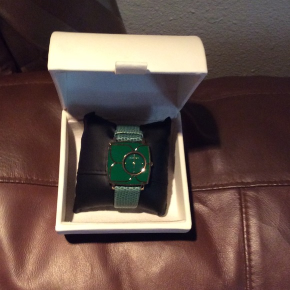 BCBG watch - Picture 1 of 1