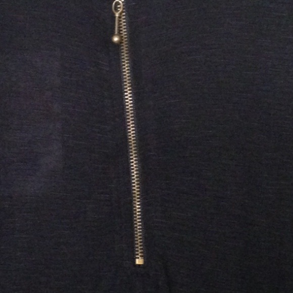 Top. Sold - Picture 4 of 4