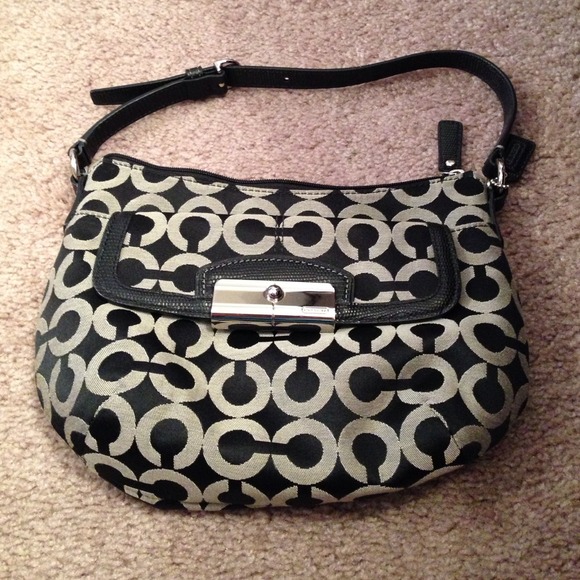 Small coach purse - Picture 1 of 3